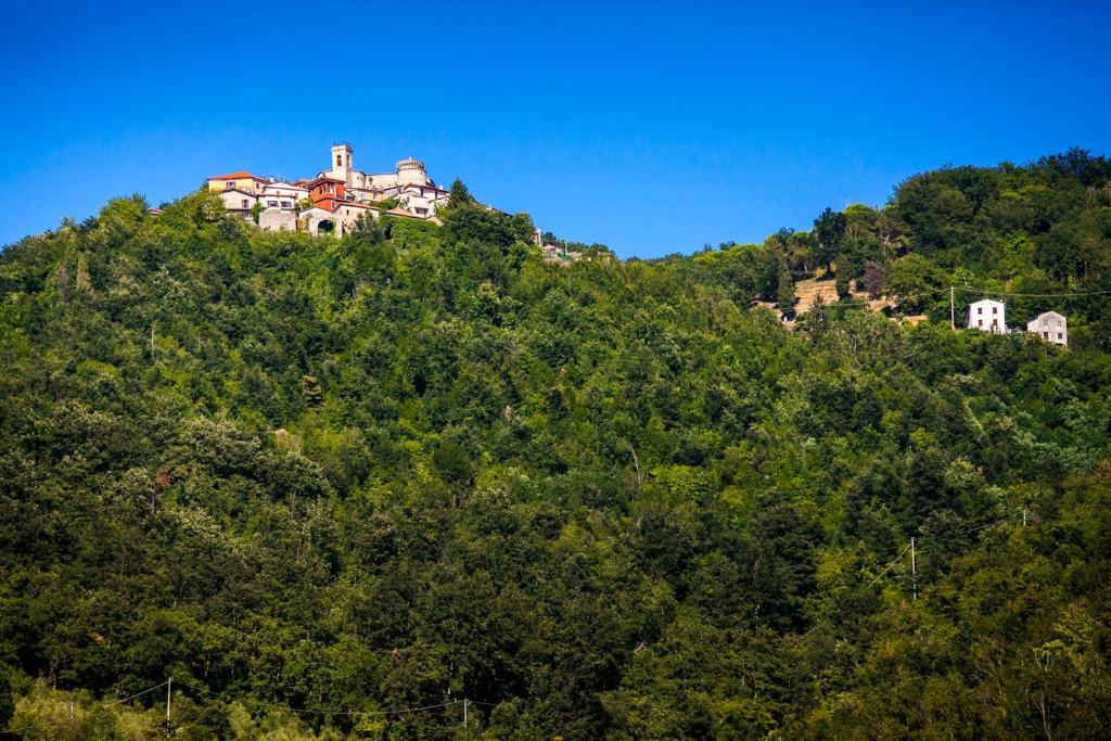 Agriturismo Casteldelpiano Licciana Nardi Стая снимка